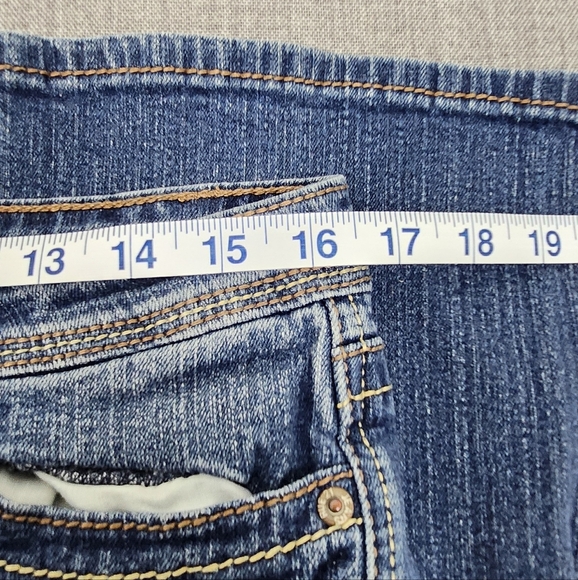 Rue21 Slim Boot Medium Wash Denim Jeans. Size 9/10 R - Picture 6 of 10